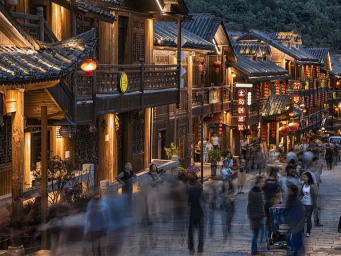 让古城古镇焕发新活力 要打好“三张牌”